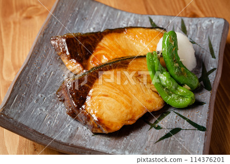 Teriyaki with grilled 114376201