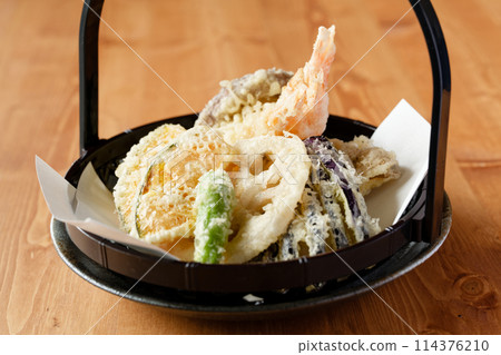 tempura  114376210