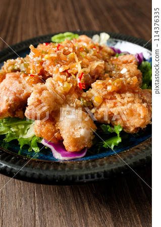  Oil lobster 114376335