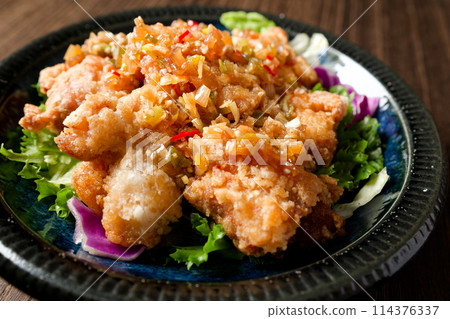 Oil lobster Oil lobster 114376337