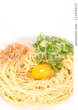 Kamatama ra，kamaage，雞蛋，拉麵，新的飲食方式，明亮的背景 114378214