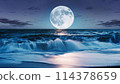 滿月照夜空倒映海的風景畫 114378659