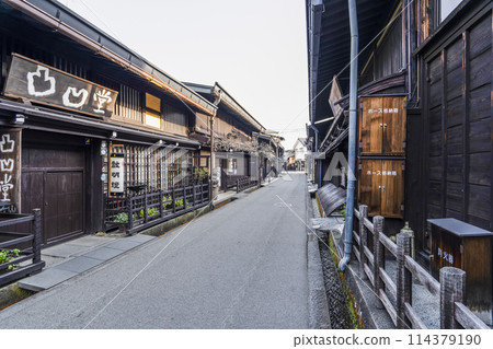 Hida Takayama, "Old Townscape" in the early morning Hida Takayama, "Old Townscape" in the early morning 114379190