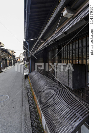 飛鎢高山,清晨的「舊街景」犬屋井 飛鎢高山,清晨的「舊街景」犬屋井 114379194