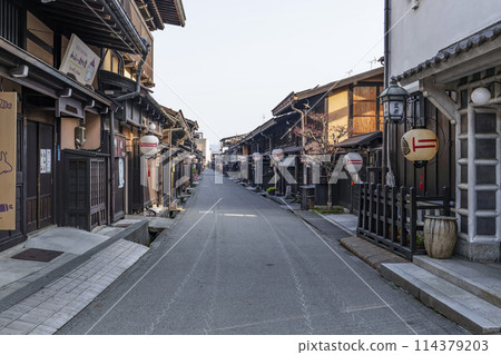 飛驒高山,清晨的“舊街景” 飛驒高山,清晨的“舊街景” 114379203