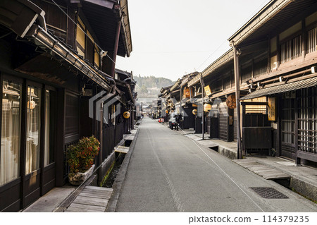 Hida Takayama, "Old Townscape" in the early morning 114379235