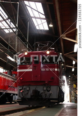 ED75-757 arrived at Aizu-Wakamatsu Transportation District (@photo session)_Photo taken on 2024/4/13 ED75-757 arrived at Aizu-Wakamatsu Transportation District (@photo session)_Photo taken on 2024/4/13 114381705
