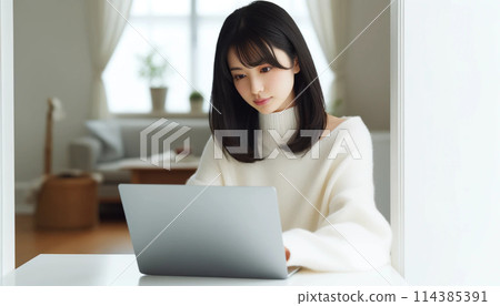 遠距工作：現代簡約生活 114385391