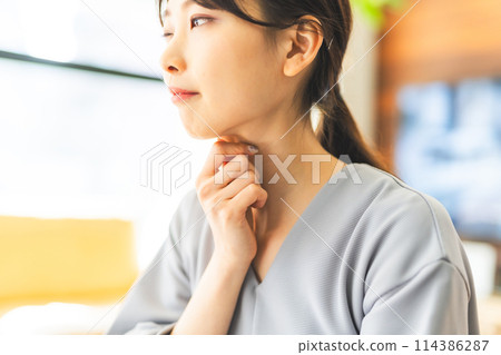 Female portrait Female portrait 114386287