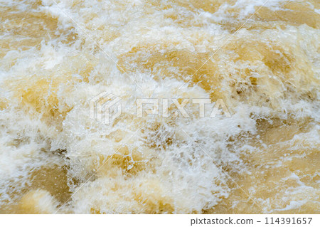 [Natural disaster] Muddy stream River after heavy rain [Nagano Prefecture] 114391657