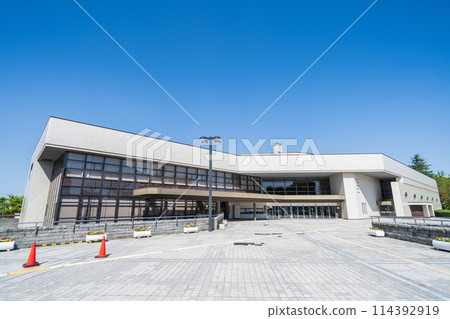 「青森郡」清澈的藍天和八戶市公會堂風景 「青森郡」清澈的藍天和八戶市公會堂風景 114392919