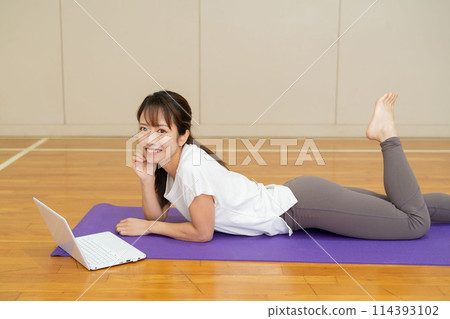 Beautiful Japanese women Beautiful Japanese women 114393102