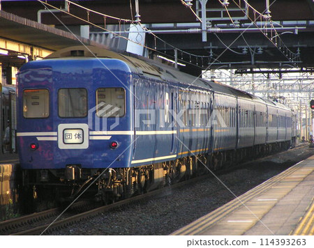 EF65+臥舖車甲子園專列（團體專列） 114393263