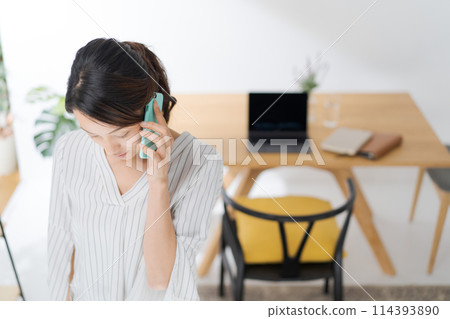 淺談智能手機的女人 114393890