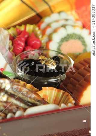 New Year dishes New Year dishes 114395337