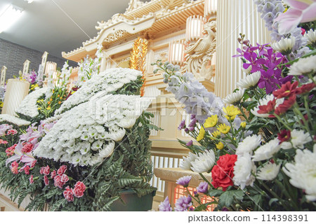 Funeral image Funeral image 114398391