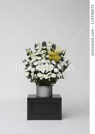 葬禮上的佛花形象 葬禮上的佛花形象 114398672