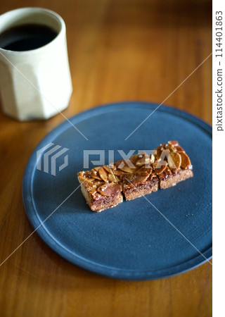 熱咖啡和佛羅倫薩小吃 114401863