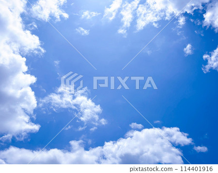 blue sky and white clouds 114401916