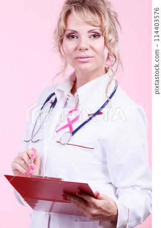 Woman doctor diagnose patient 114403576