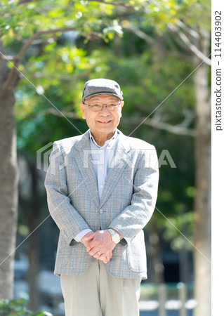 Senior man portrait vertical 114403902