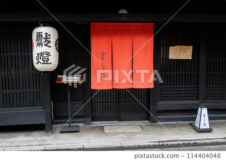 Gion Matsuri street corner 114404048