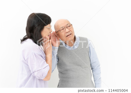 Senior couple hearing loss Senior couple hearing loss 114405004