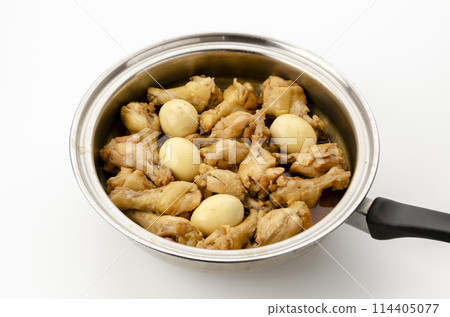 Chicken wings and eggs simmered in sweet and spicy sauce Chicken wings and eggs simmered in sweet and spicy sauce 114405077
