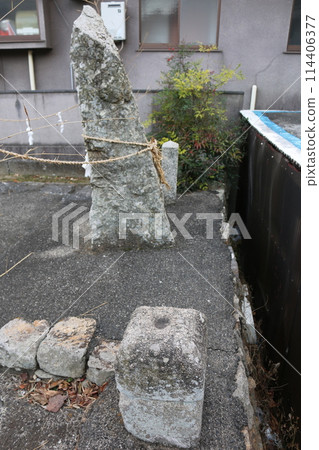 瀨戶內海島嶼上的石碑/杯孔 瀨戶內海島嶼上的石碑/杯孔 114406377