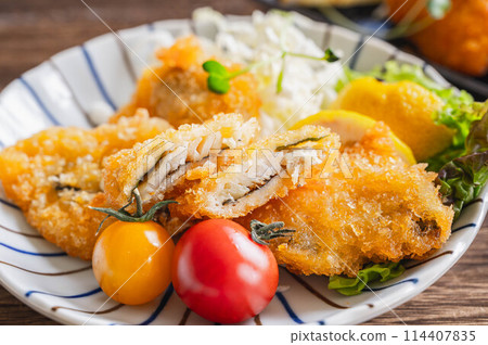 紫蘇葉炒竹莢魚 114407835