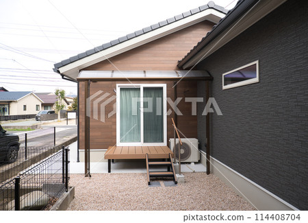 住宅圖：木質露台 114408704