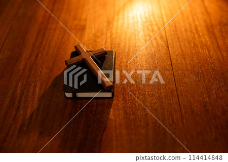Bible and cross Bible and cross 114414848