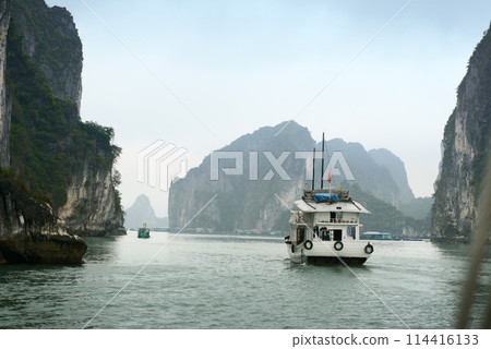 Cruise Boat in Ha Long Bay, Vietnam 114416133