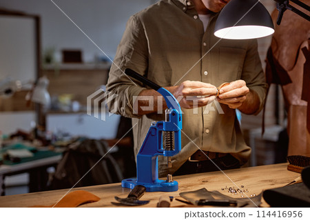 new press machine at workshop 114416956