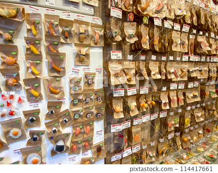 深受外國遊客歡迎的食品樣品 深受外國遊客歡迎的食品樣品 114417661