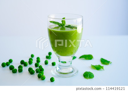 Green smoothie made with organic fruits and vegetables Green smoothie made with organic fruits and vegetables 114419121