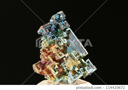 Bismuth artificial crystal 114420672