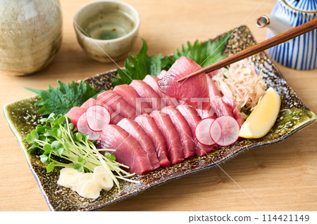 Bonito sashimi Bonito sashimi 114421149