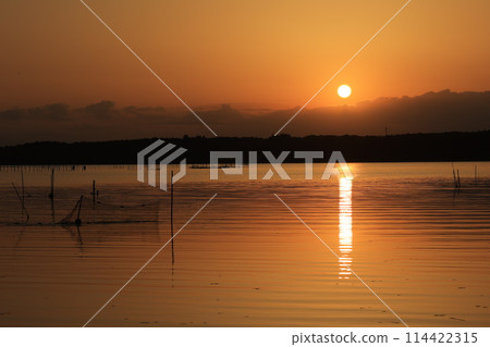 quiet lake at dawn quiet lake at dawn 114422315