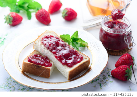 草莓醬吐司 草莓醬吐司 114425133