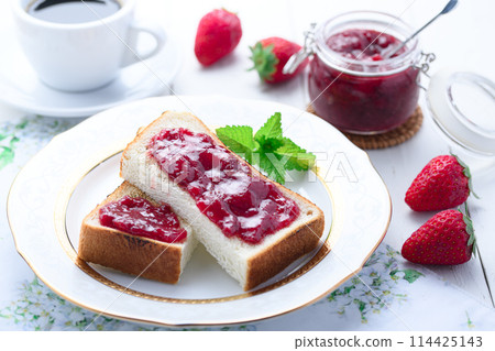 草莓醬吐司 草莓醬吐司 114425143