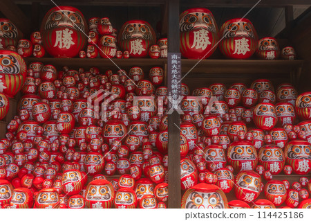 Photographed Daruma of Katsuo-ji Temple in Minoo City, Osaka Prefecture Photographed Daruma of Katsuo-ji Temple in Minoo City, Osaka Prefecture 114425186