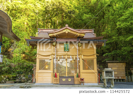 Approach to Kurama Temple, Yuki Shrine (Utsukumyojin), main hall Approach to Kurama Temple, Yuki Shrine (Utsukumyojin), main hall 114425572