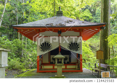 鞍馬寺參道川上地藏殿 114425583