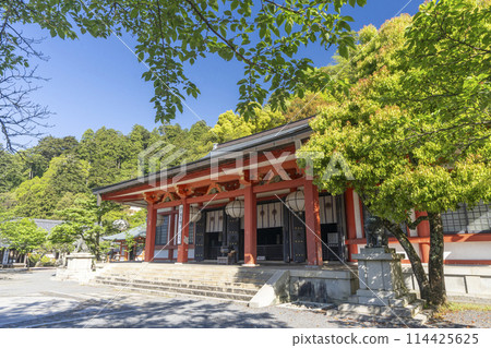 鞍馬寺、本堂近堂、金剛堂的新綠 鞍馬寺、本堂近堂、金剛堂的新綠 114425625
