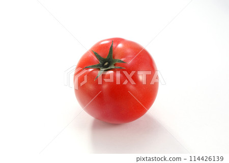 Fresh tomatoes Fresh tomatoes 114426139
