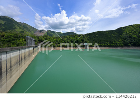 風屋水壩上游湖(奈良縣吉野郡十津川村) 風屋水壩上游湖(奈良縣吉野郡十津川村) 114426212