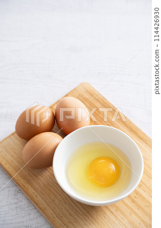 生雞蛋 生雞蛋 114426930