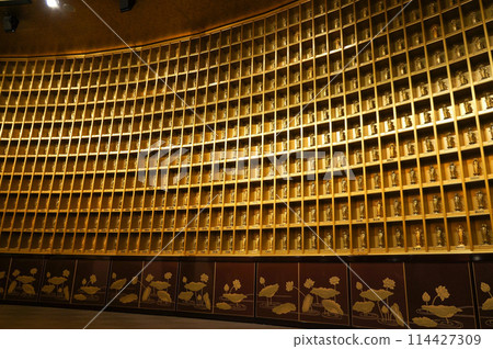 牛久大佛的子宮佛 114427309