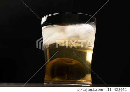 Plum wine 114428051